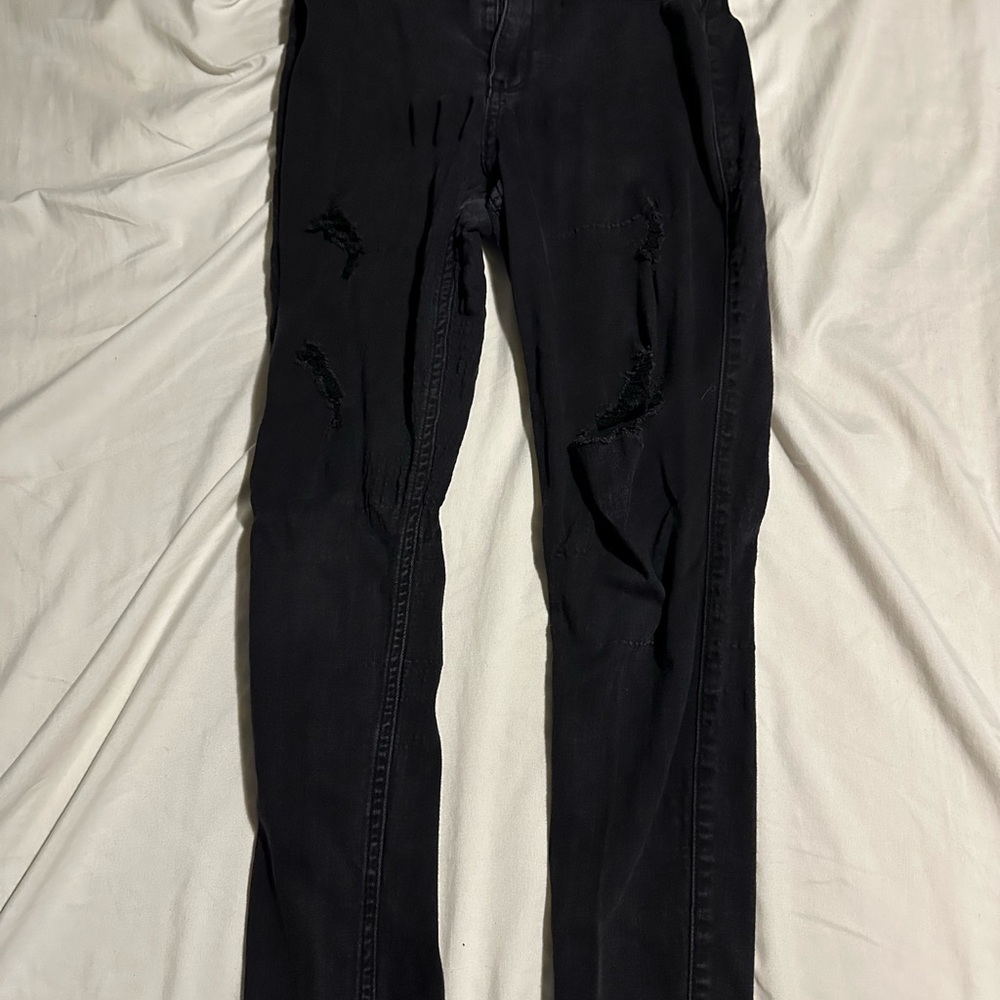 Women’s Black Distressed Jeans